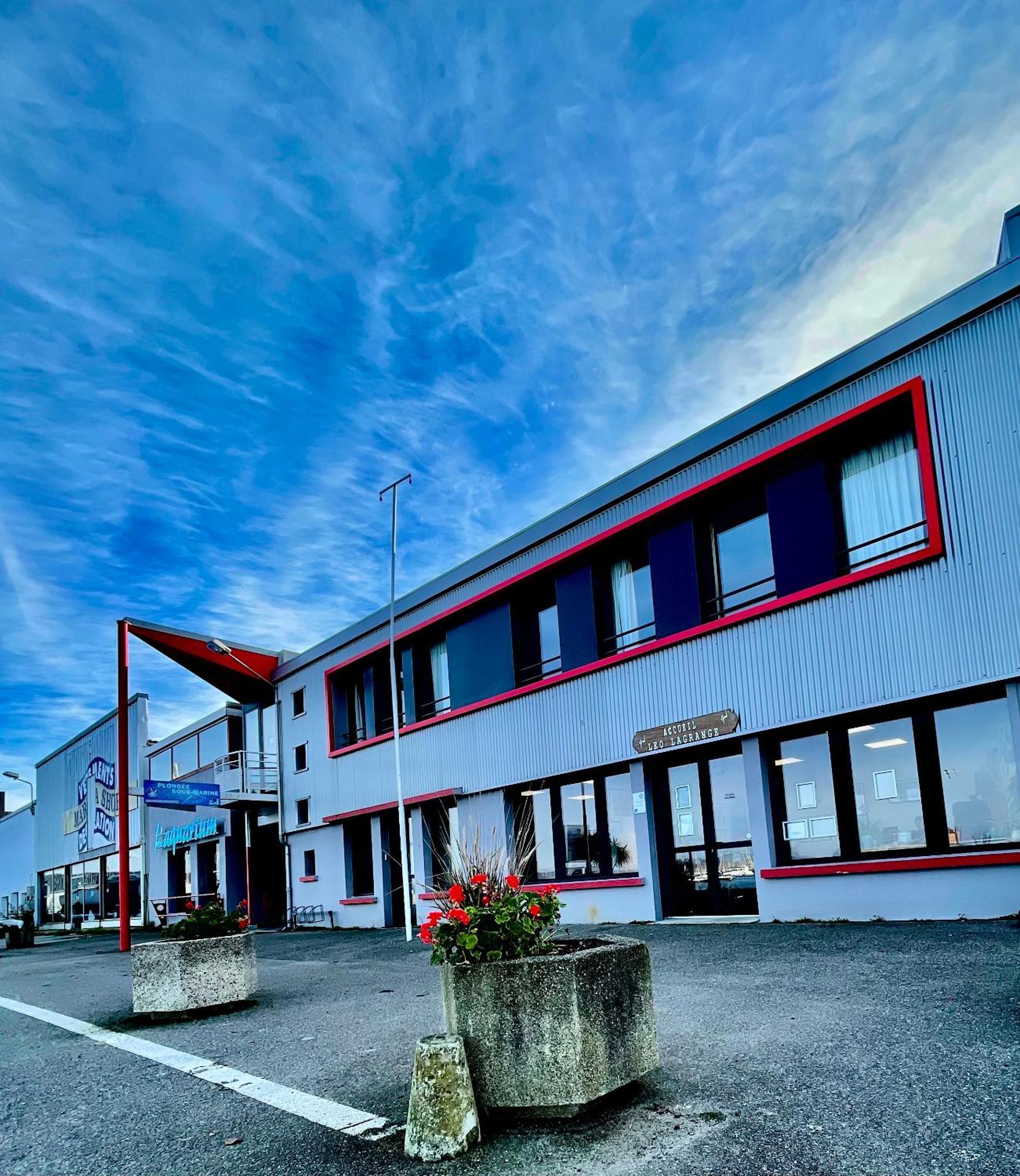 Cllcm - Club Leo Lagrange De Camaret-Sur-Mer Exterior photo